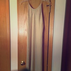 Chelsea Nites long formal dress